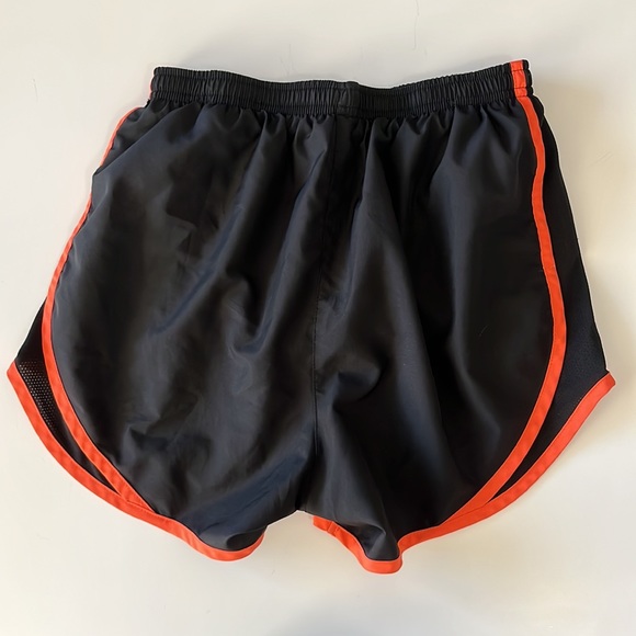 Nike Dri-Fit Shorts - Picture 2 of 4